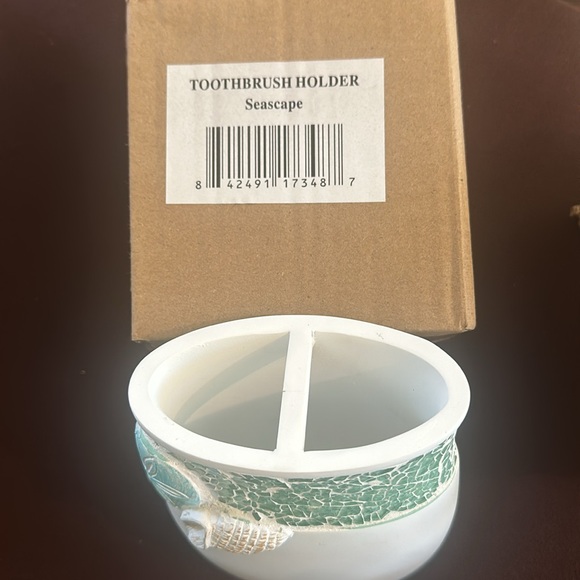 Sweet Home Collection Bathroom, Toothbrush Holder(Pack of 1), - Picture 3 of 3